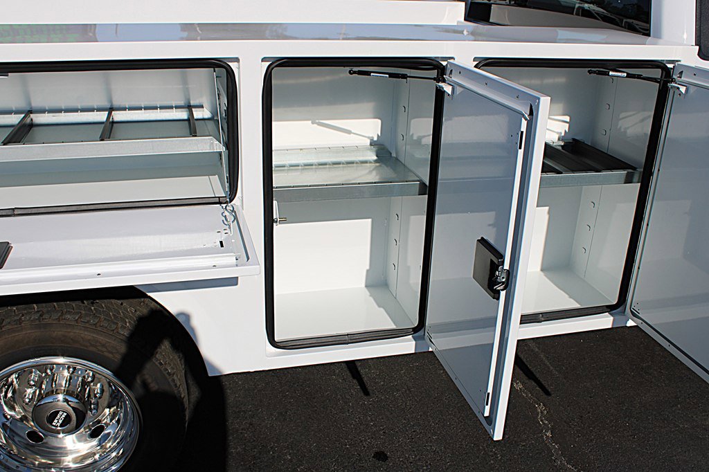 Used 2024 Ford F550 4x4 Regular Cab Super Duty image 10