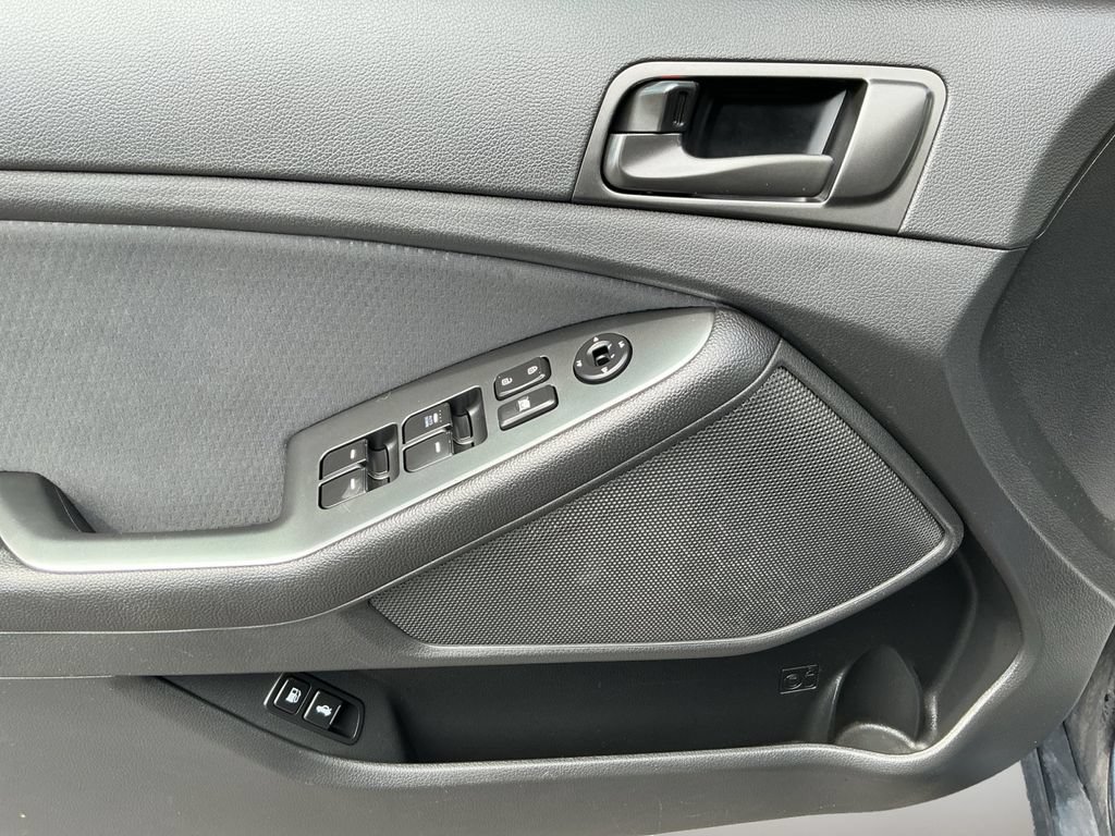 Used 2015 Kia Optima LX FWD image 10