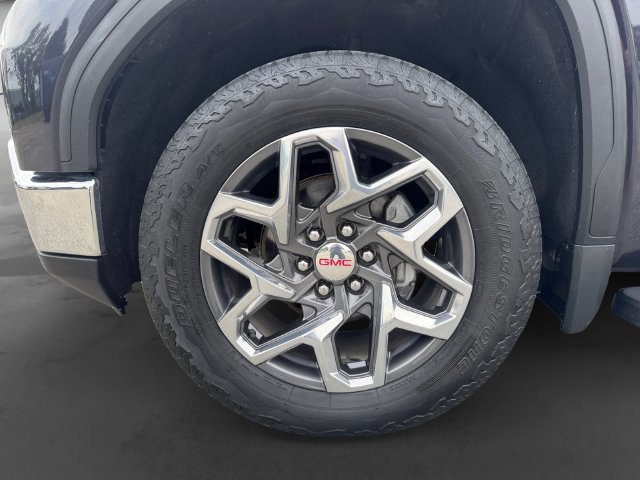 Certified 2023 GMC Sierra 1500 SLT w/ SLT Premium Package AWD/4WD image 8