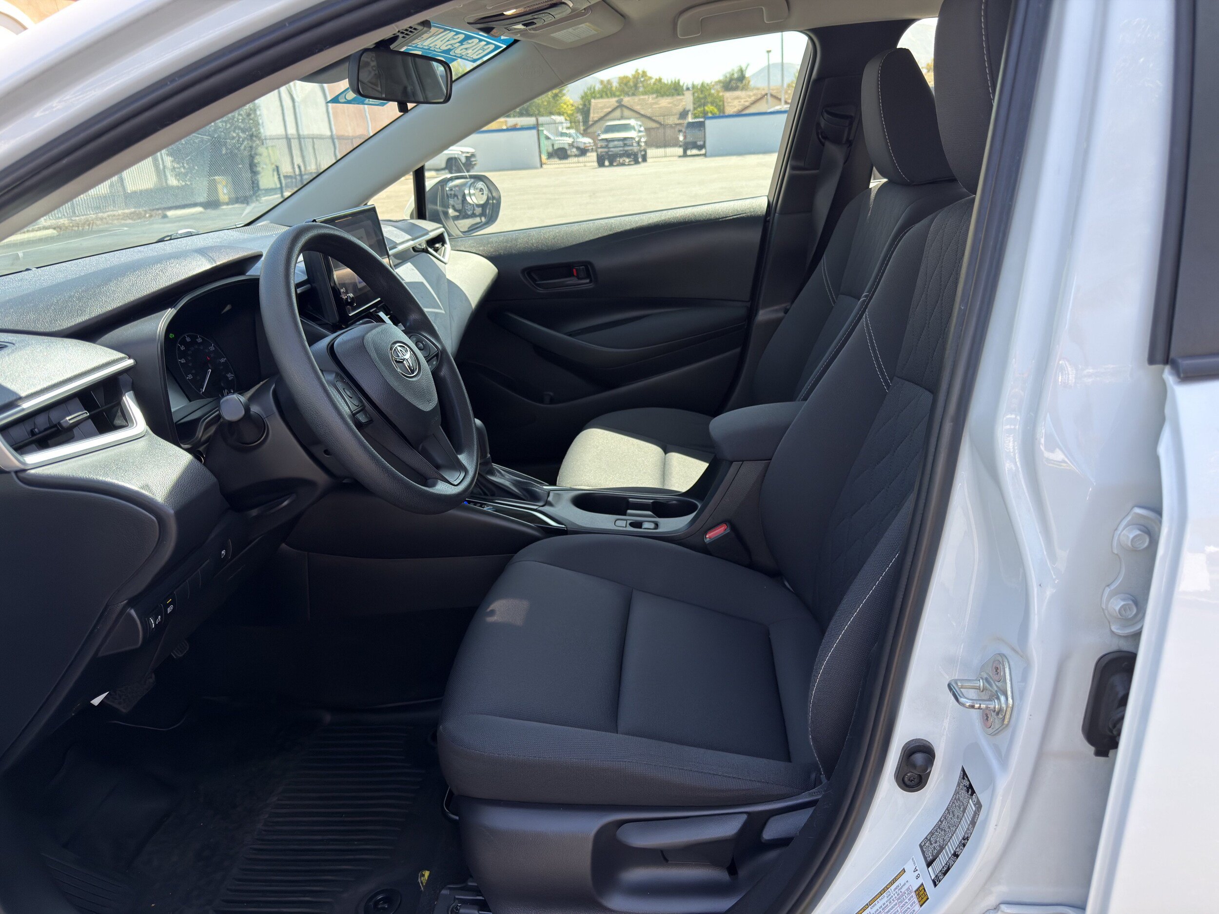 Used 2024 Toyota Corolla LE FWD image 22