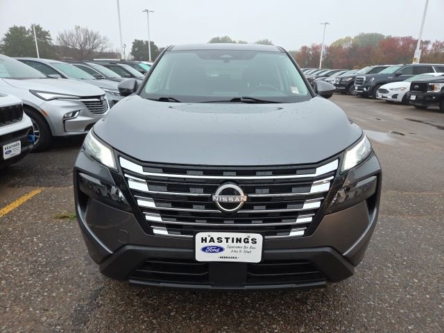 Used 2024 Nissan Rogue SV image 10