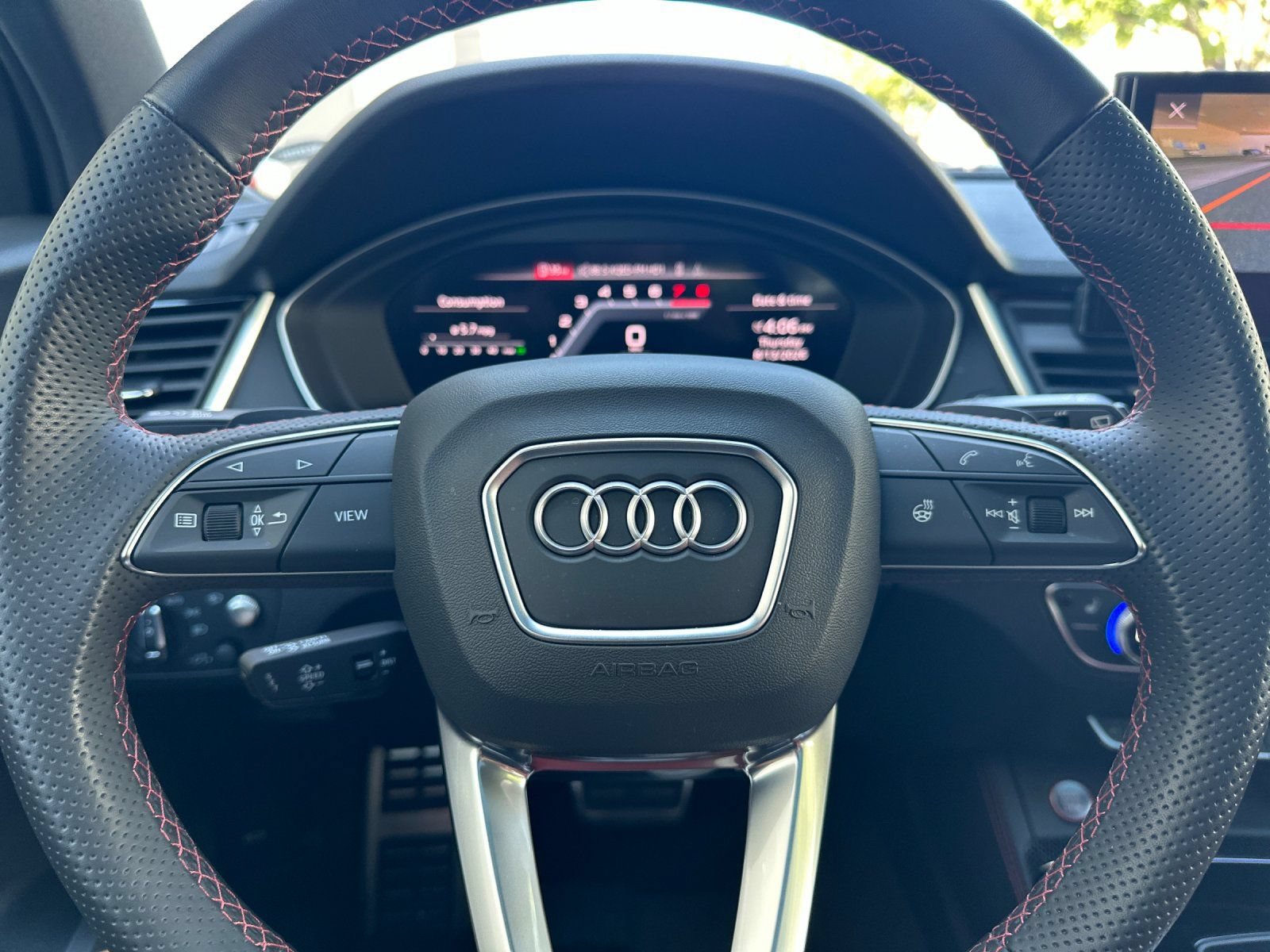 Used 2023 Audi SQ5 Prestige w/ Prestige Package AWD/4WD image 23