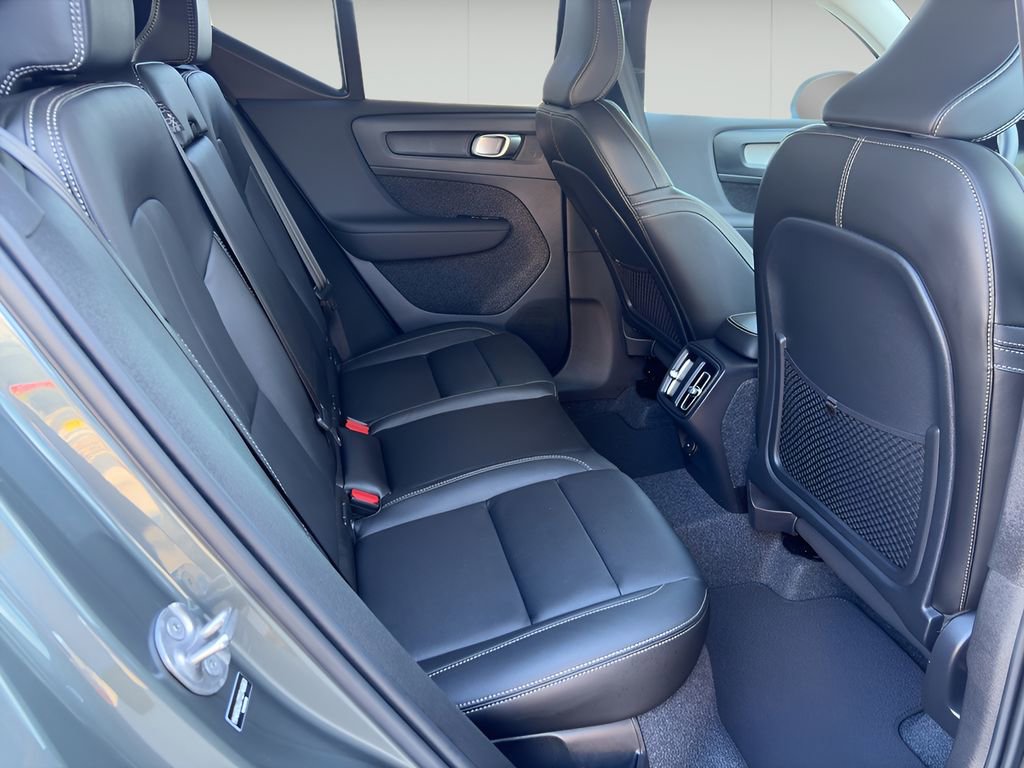 New 2026 Volvo XC40 B4 Core w/ Protection Package FWD image 14