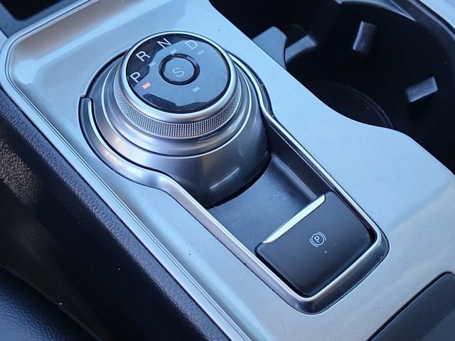 Used 2024 Ford Edge SEL image 16