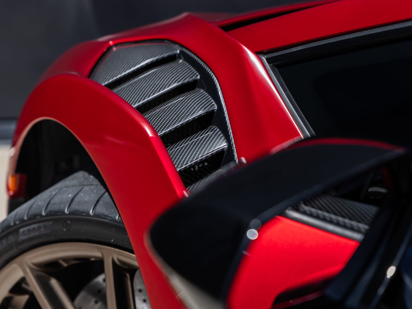 Used 2022 Lamborghini Huracan STO image 17