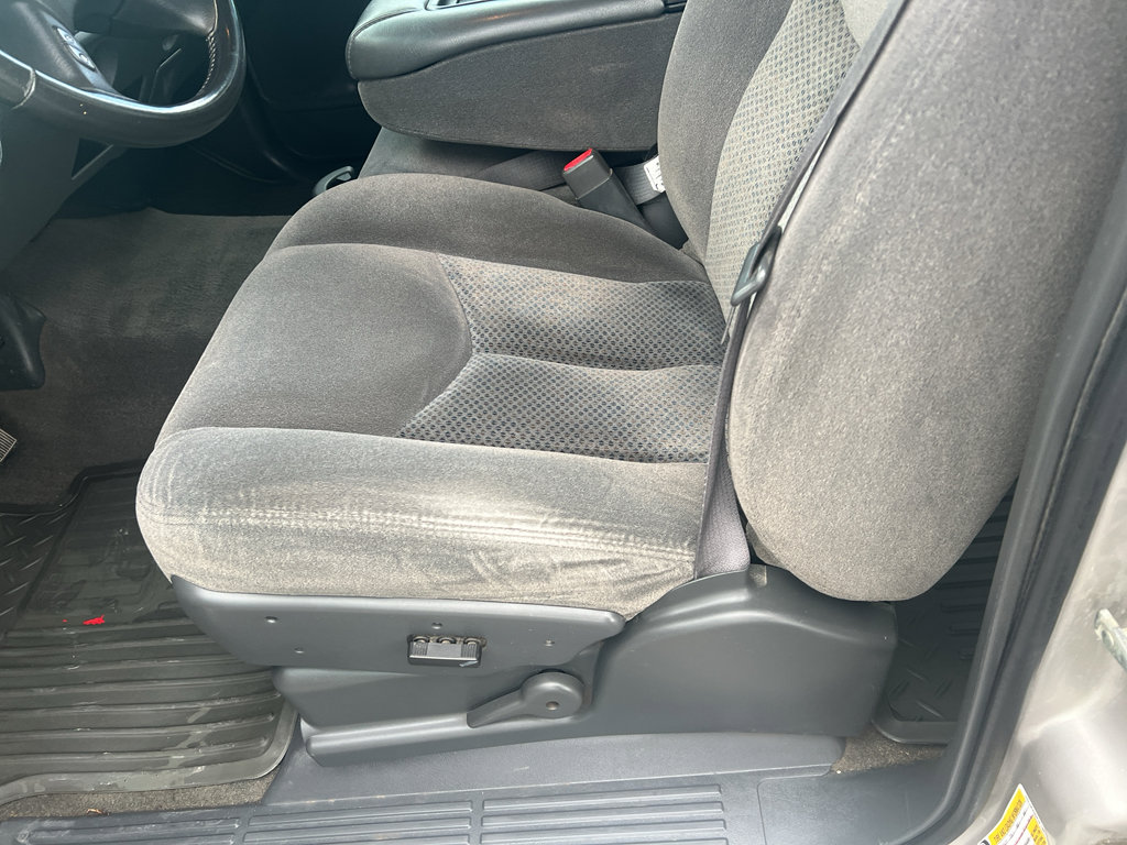 Used 2007 Chevrolet Silverado 3500 LT w/ Heavy-Duty Power Package AWD/4WD image 11