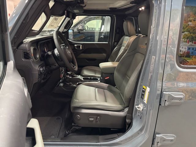 New 2026 Jeep Gladiator Mojave w/ Safety Group image 24