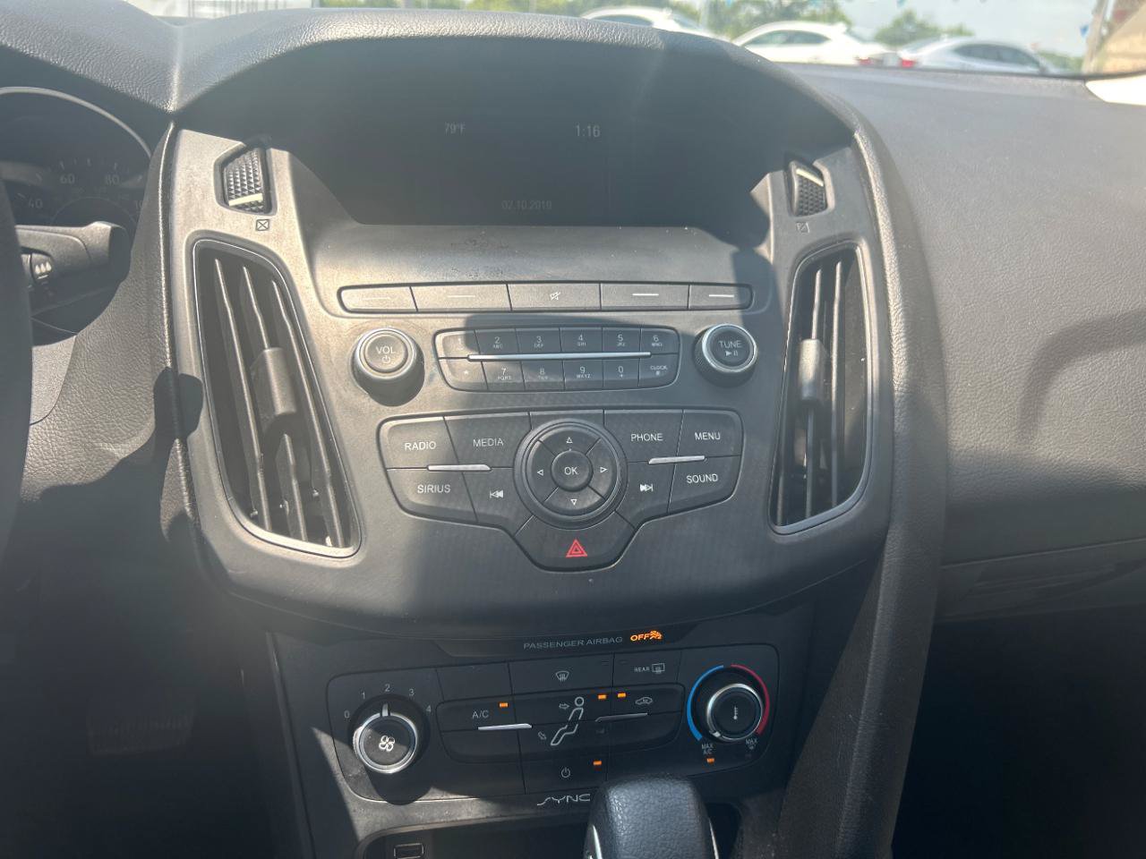 Used 2018 Ford Focus SE FWD image 13