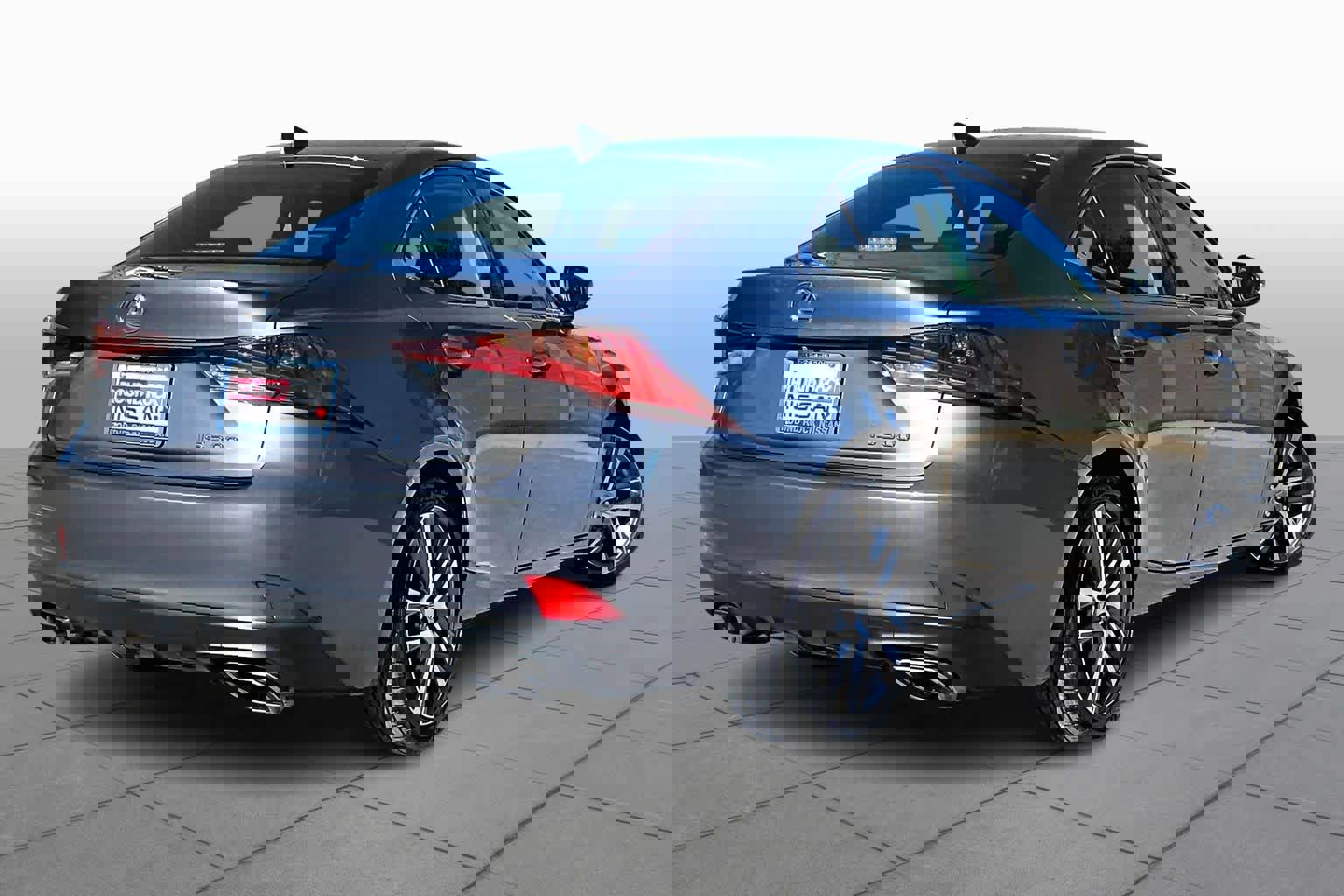 Used 2019 Lexus IS 300 image 12