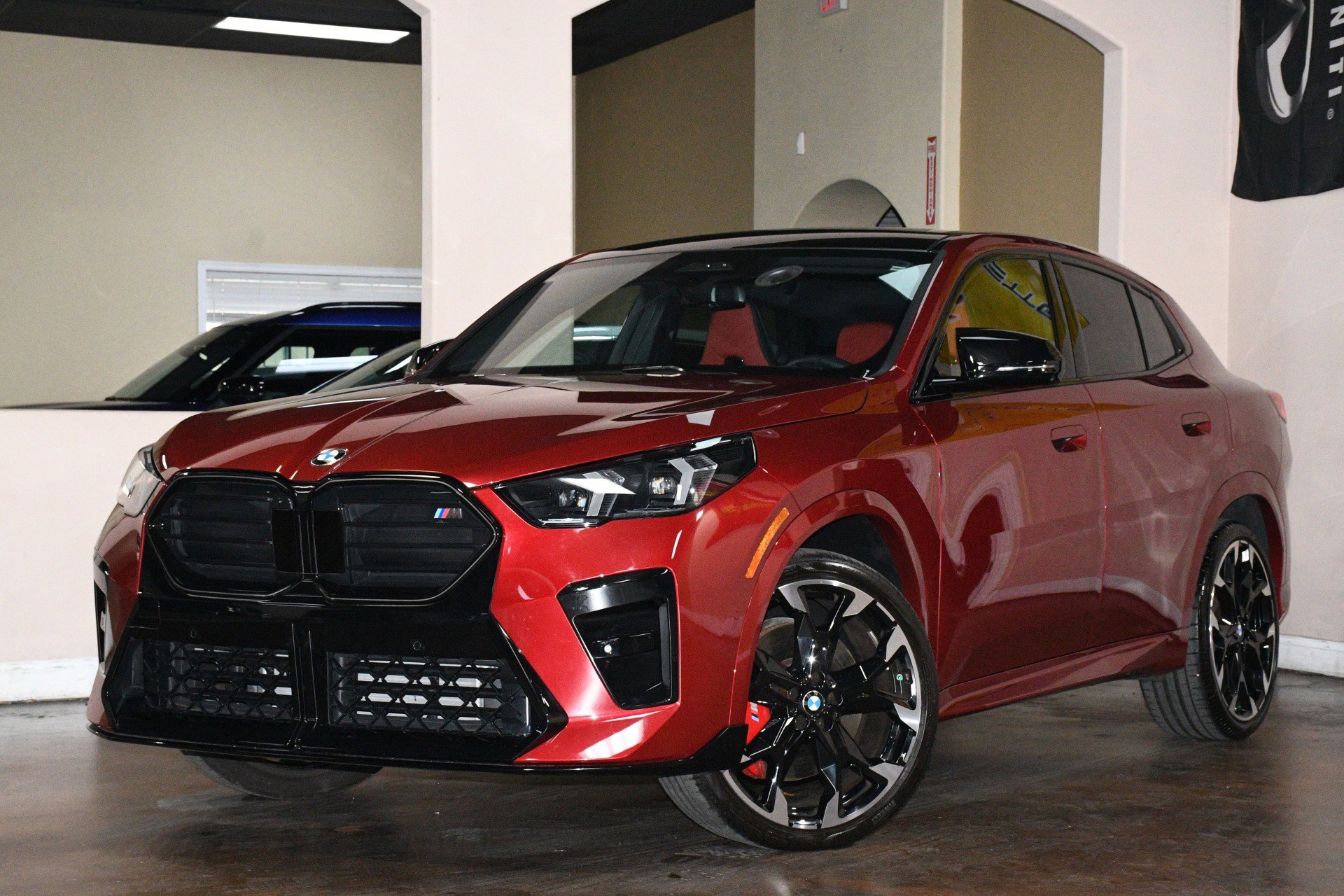 Used 2025 BMW X2 M35i w/ Premium Package AWD/4WD image 4