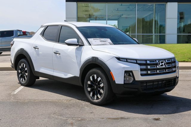 New 2026 Hyundai Santa Cruz SE image 1