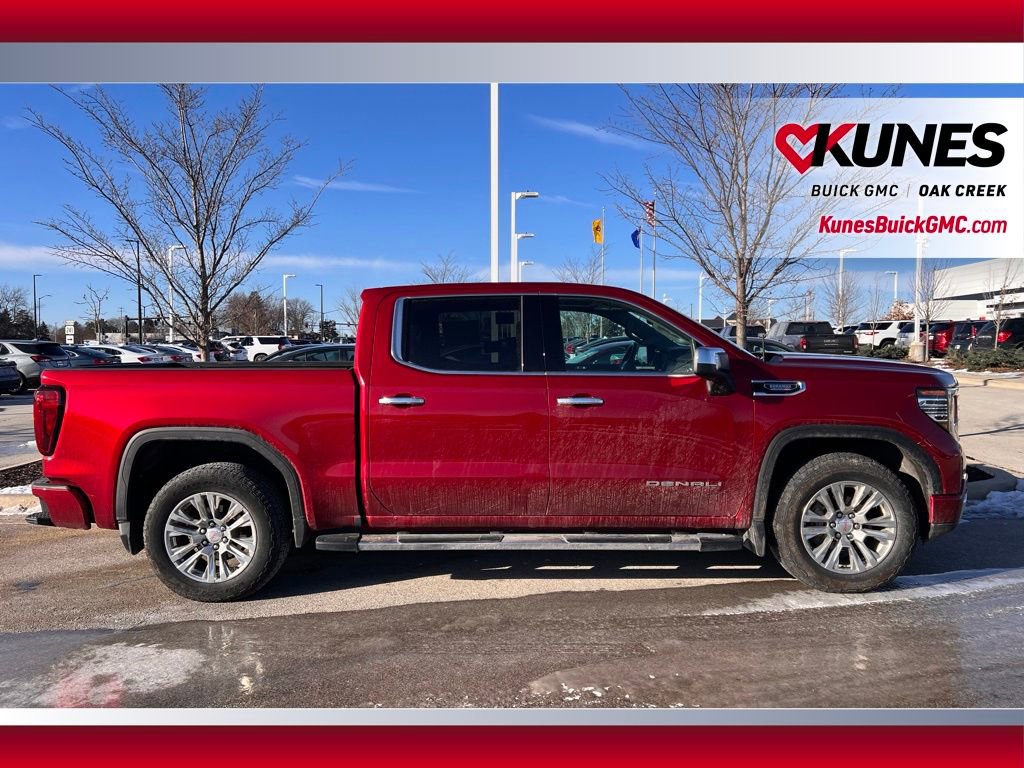 Used 2024 GMC Sierra 1500 AT4 w/ Technology Package image 4