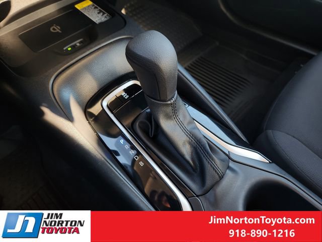 Used 2025 Toyota Corolla LE w/ LE Premium Package image 21