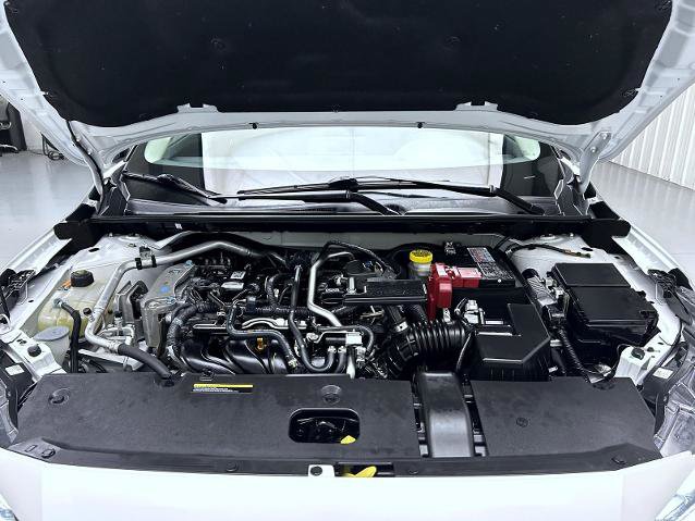 Certified 2023 Nissan Sentra SR w/ Midnight Edition Package FWD image 24