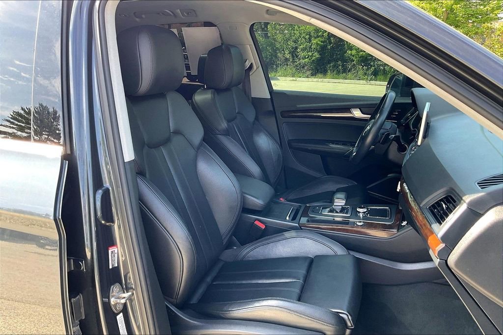 Used 2019 Audi Q5 2.0T Premium Plus w/ Premium Plus Package AWD/4WD image 7