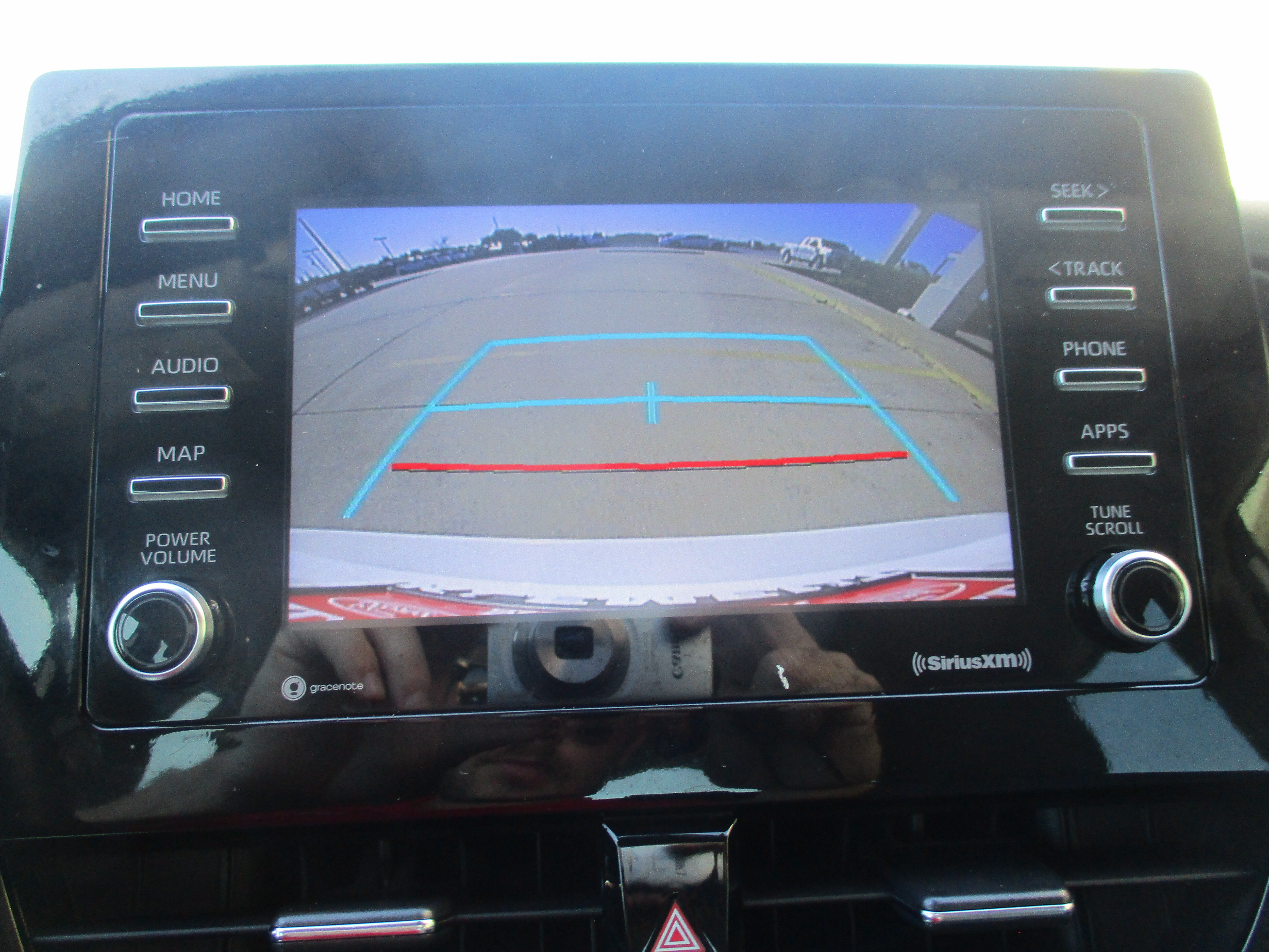 Used 2023 Toyota Camry LE FWD image 11