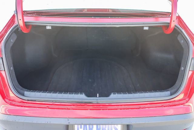 Used 2025 Kia K4 LXS image 28