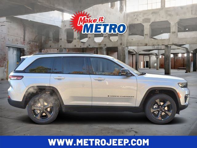 New 2025 Jeep Grand Cherokee Limited w/ Black Appearance Package image 1