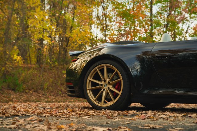 Used 2021 Porsche 911 Carrera 4S w/ Sport Package AWD/4WD image 34