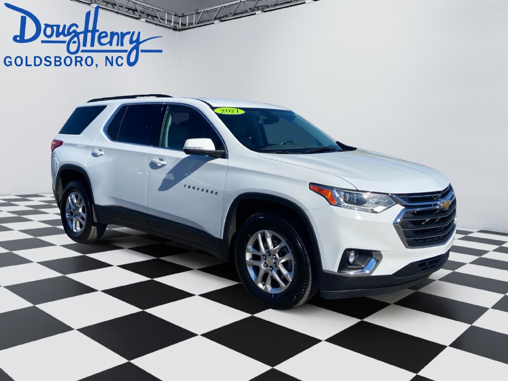 Used 2021 Chevrolet Traverse LT w/ LPO, Floor Liner Package FWD image 7