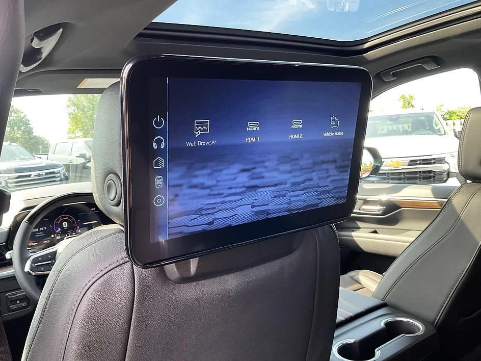 New 2026 Chevrolet Suburban High Country AWD/4WD image 43