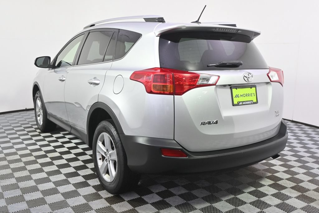 Used 2014 Toyota RAV4 XLE AWD/4WD image 4