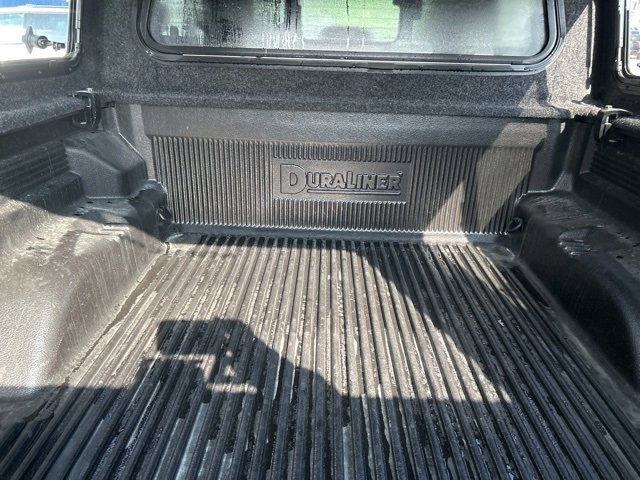 Used 2024 Jeep Gladiator Mojave w/ Convenience Group image 9