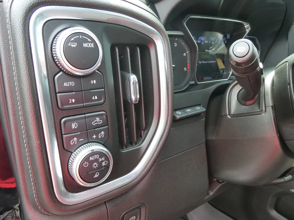 Certified 2022 GMC Sierra 3500 Denali w/ Denali Black Diamond Edition AWD/4WD image 28