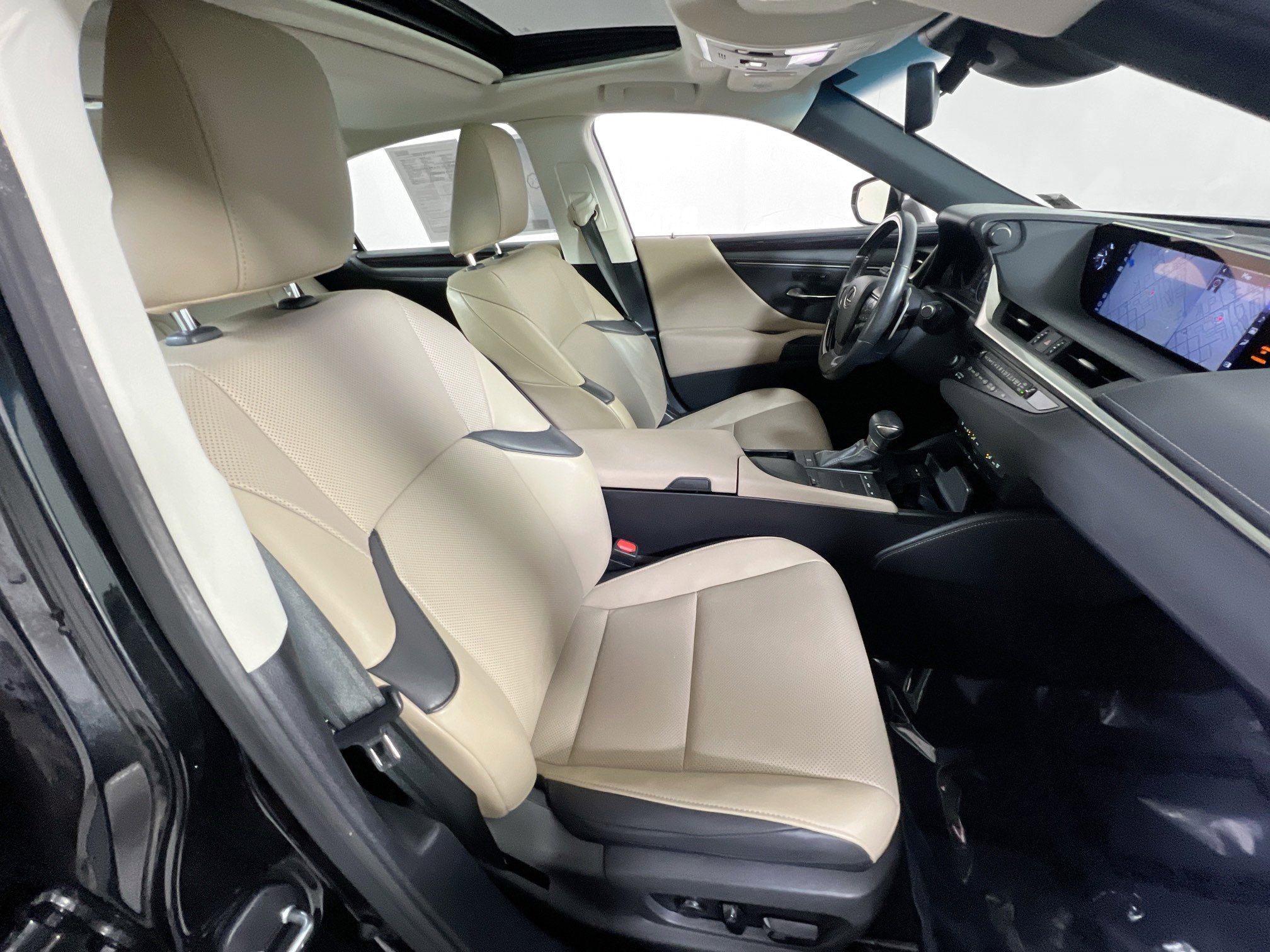 Used 2020 Lexus ES 350 w/ Premium Package image 28