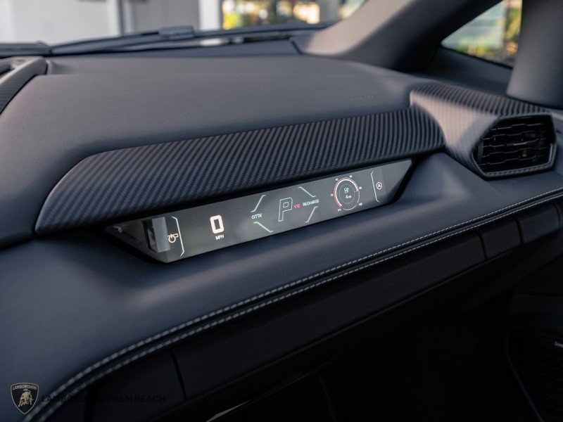 Used 2026 Lamborghini Revuelto AWD/4WD image 8