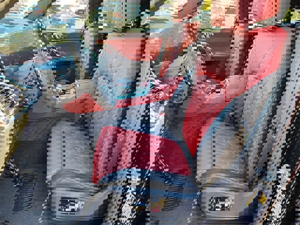 New 2026 BMW X6 xDrive40i w/ Climate Comfort Package image 8