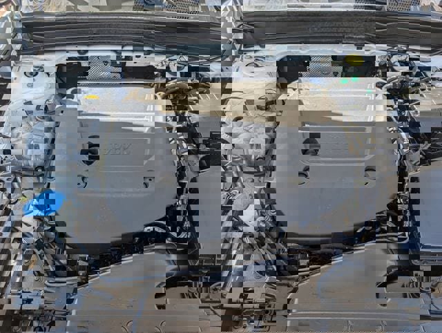 Used 2023 Volvo XC40 B5 Core image 27