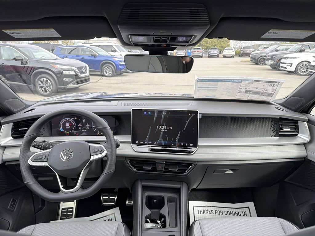 New 2026 Volkswagen Tiguan SE R-Line image 22