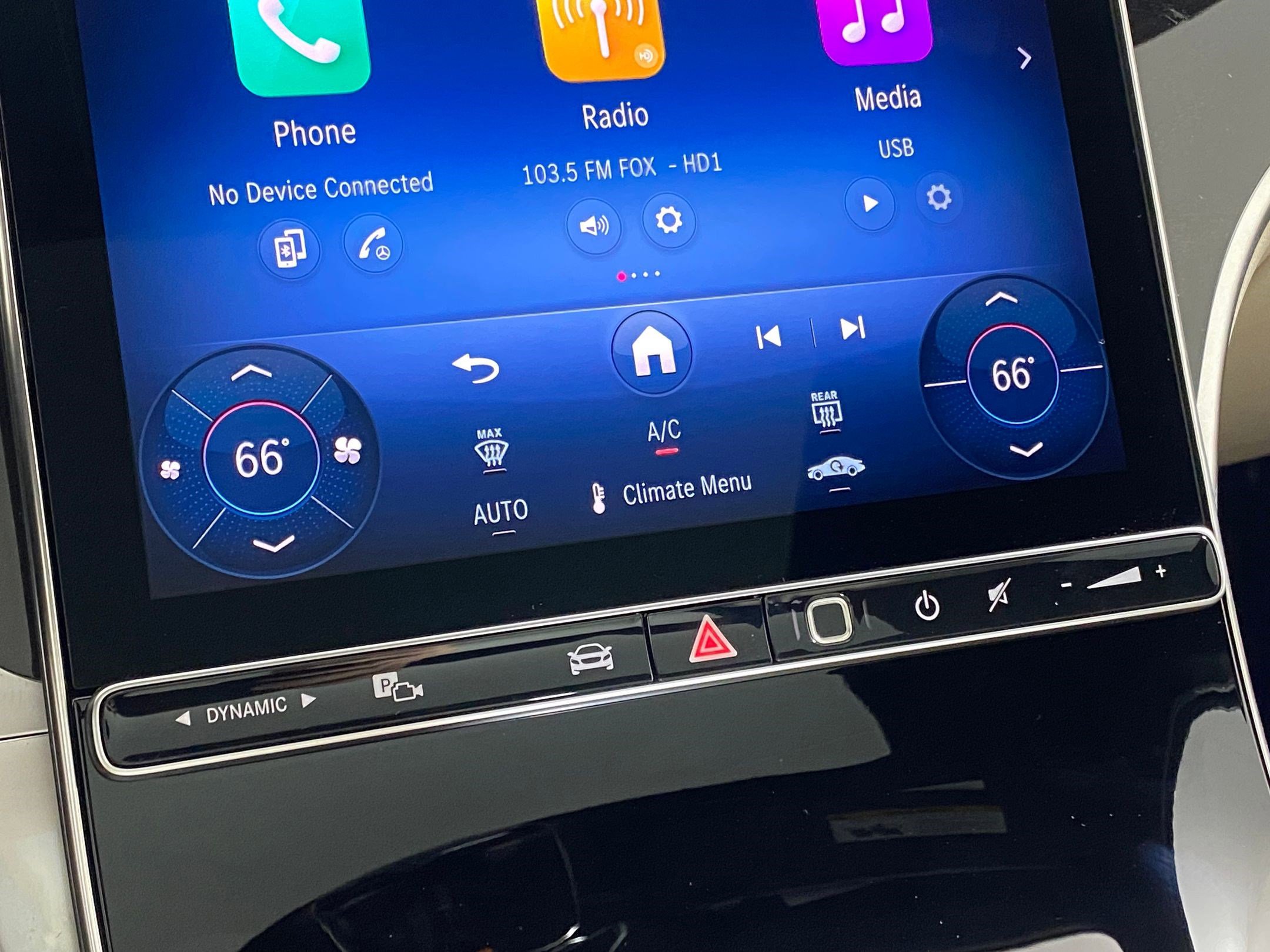 Used 2026 Mercedes-Benz GLC 300 4MATIC image 26