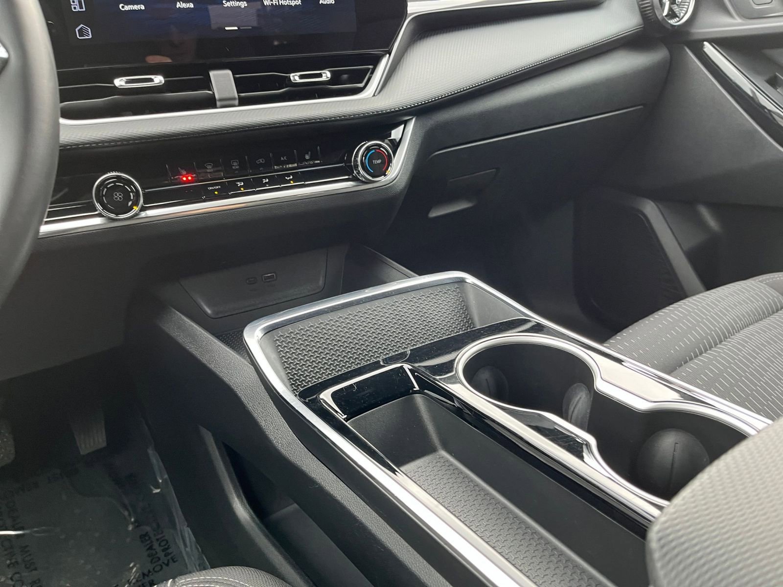 Used 2025 Chevrolet Equinox LT image 41