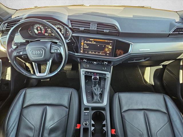 Used 2024 Audi Q3 2.0T Premium image 16