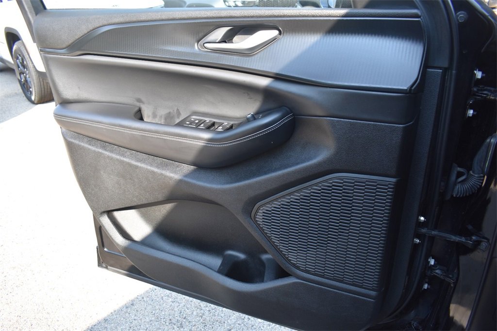 Used 2023 Jeep Grand Cherokee Altitude image 35