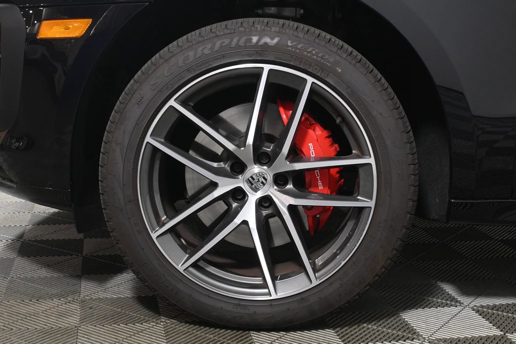 Used 2025 Porsche Macan S AWD/4WD image 12