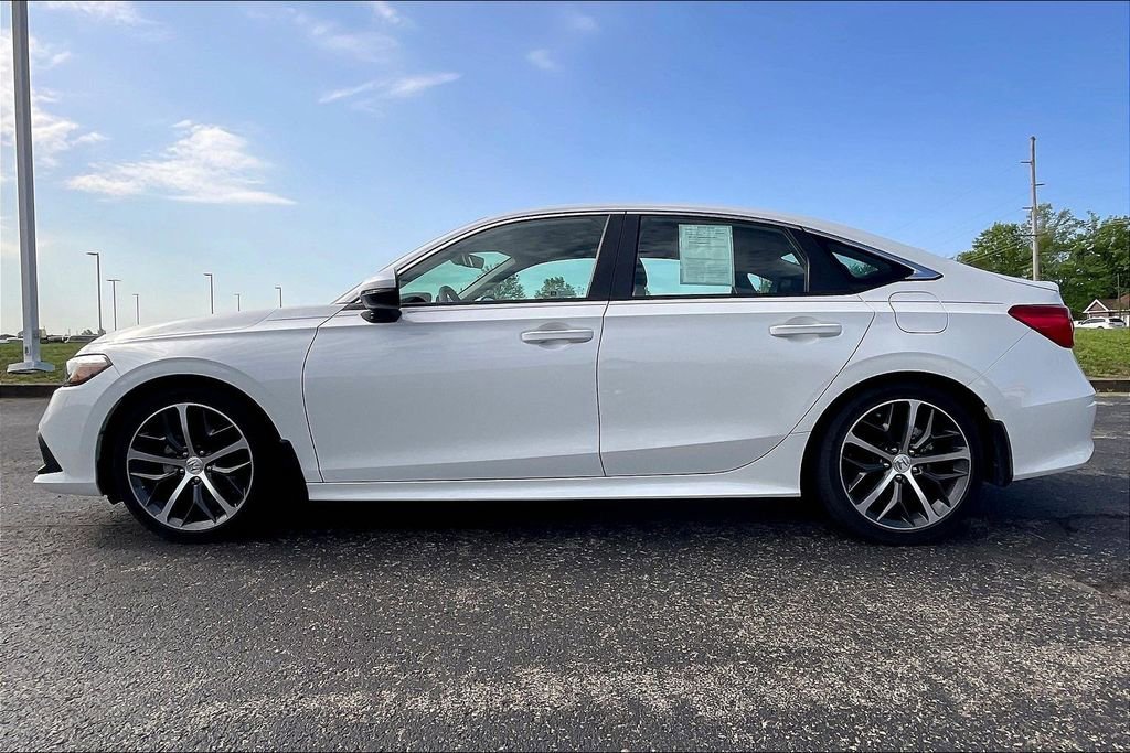 Certified 2024 Honda Civic Touring image 3