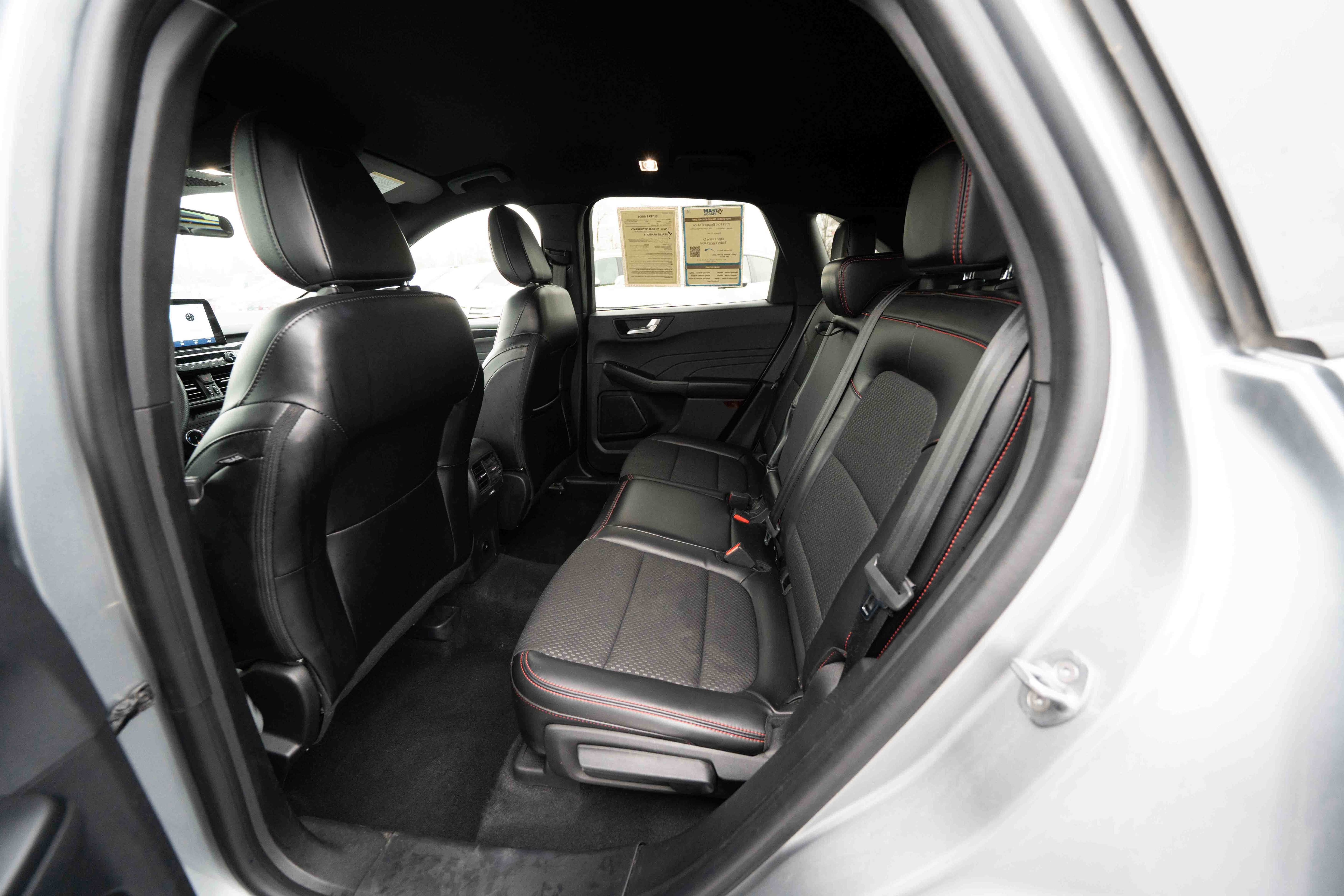 Used 2023 Ford Escape ST-Line image 23