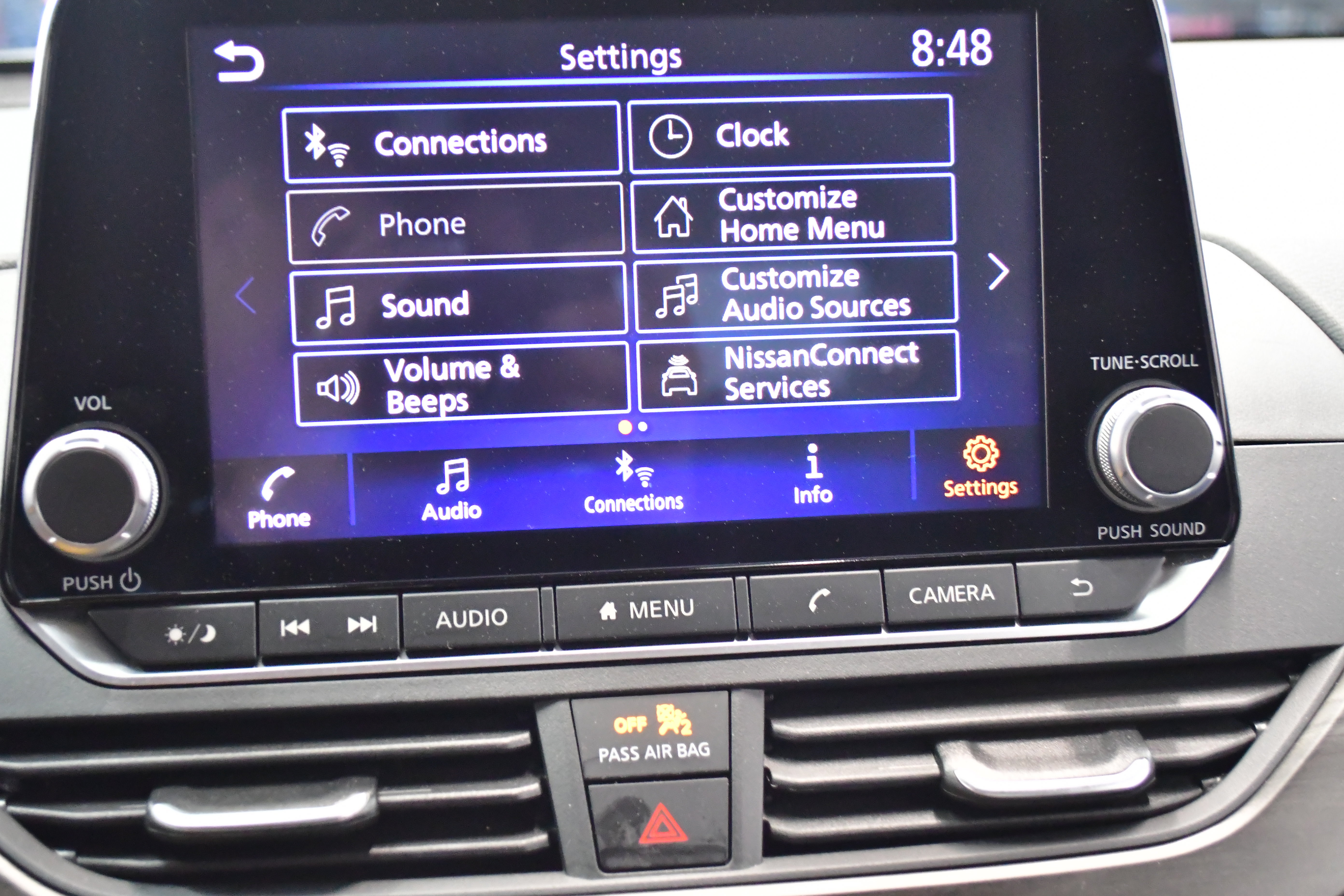 Used 2025 Nissan Altima 2.5 SV FWD image 25