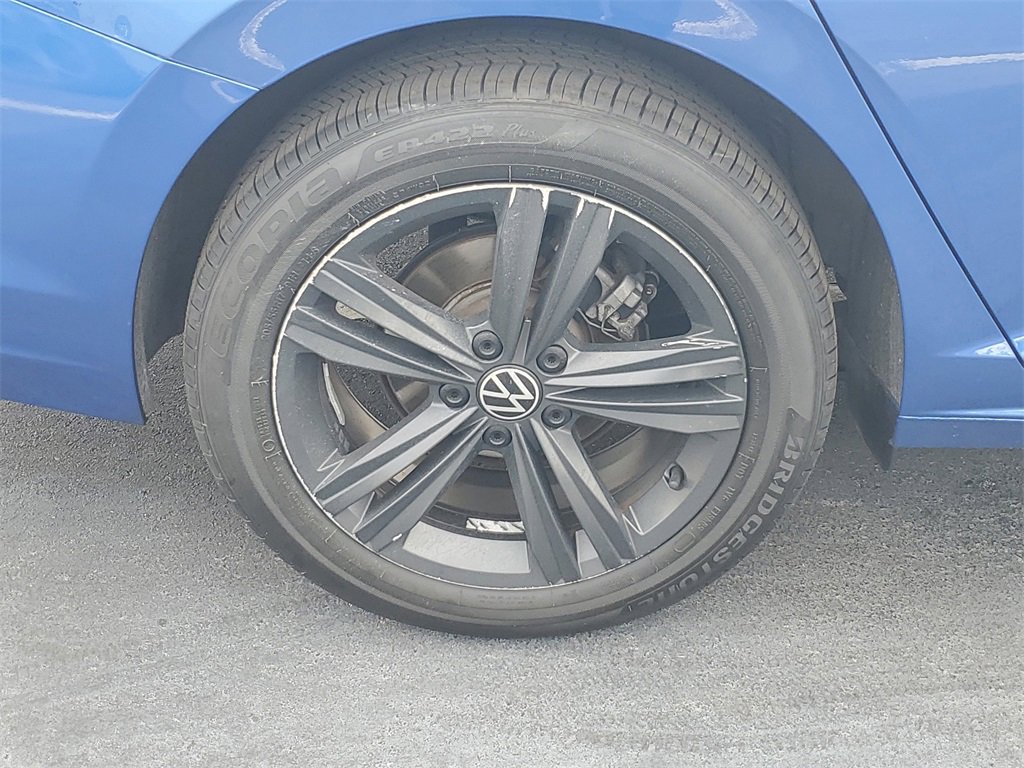 Used 2022 Volkswagen Jetta SE image 7