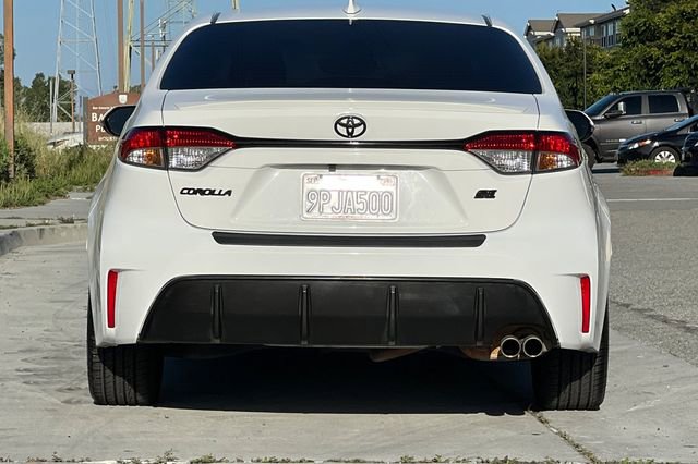 Used 2024 Toyota Corolla SE w/ SE Premium Package FWD image 5
