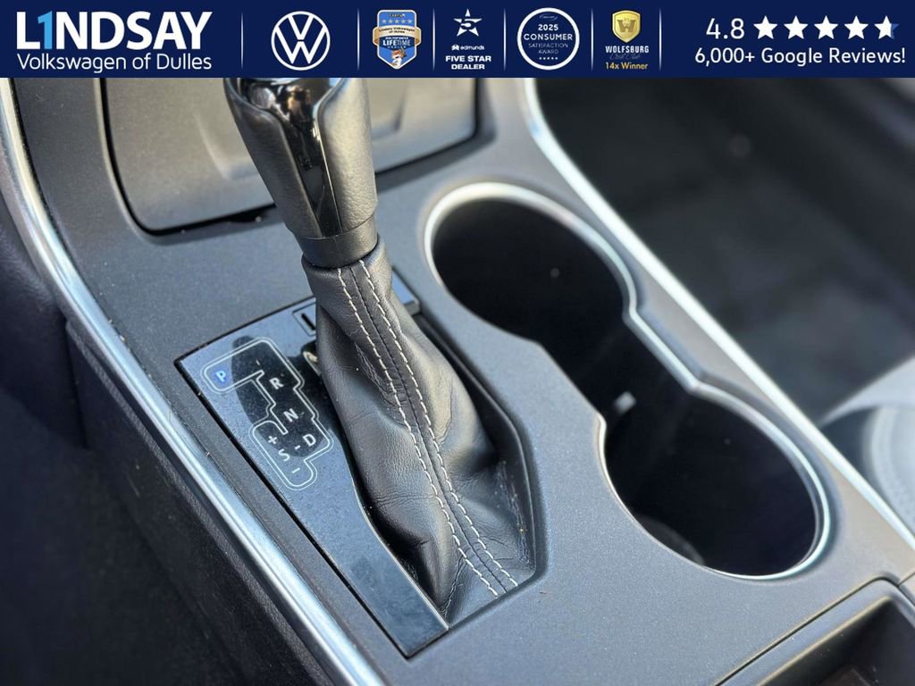 Used 2017 Toyota Camry SE image 18