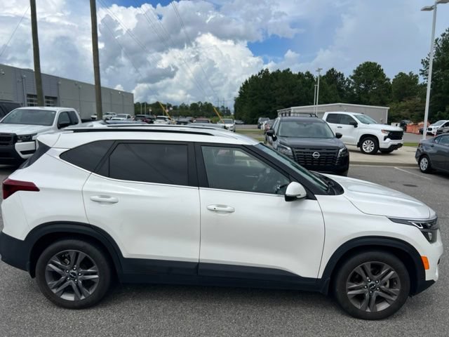 Used 2023 Kia Seltos S FWD image 4