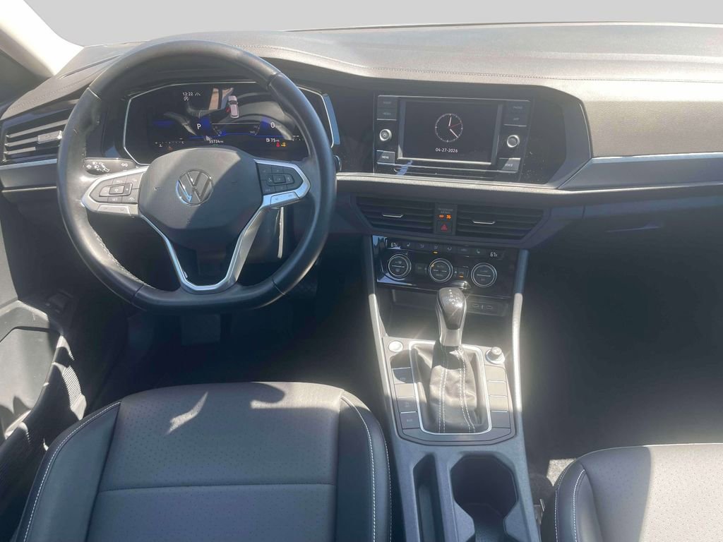 Used 2023 Volkswagen Jetta SE FWD image 13