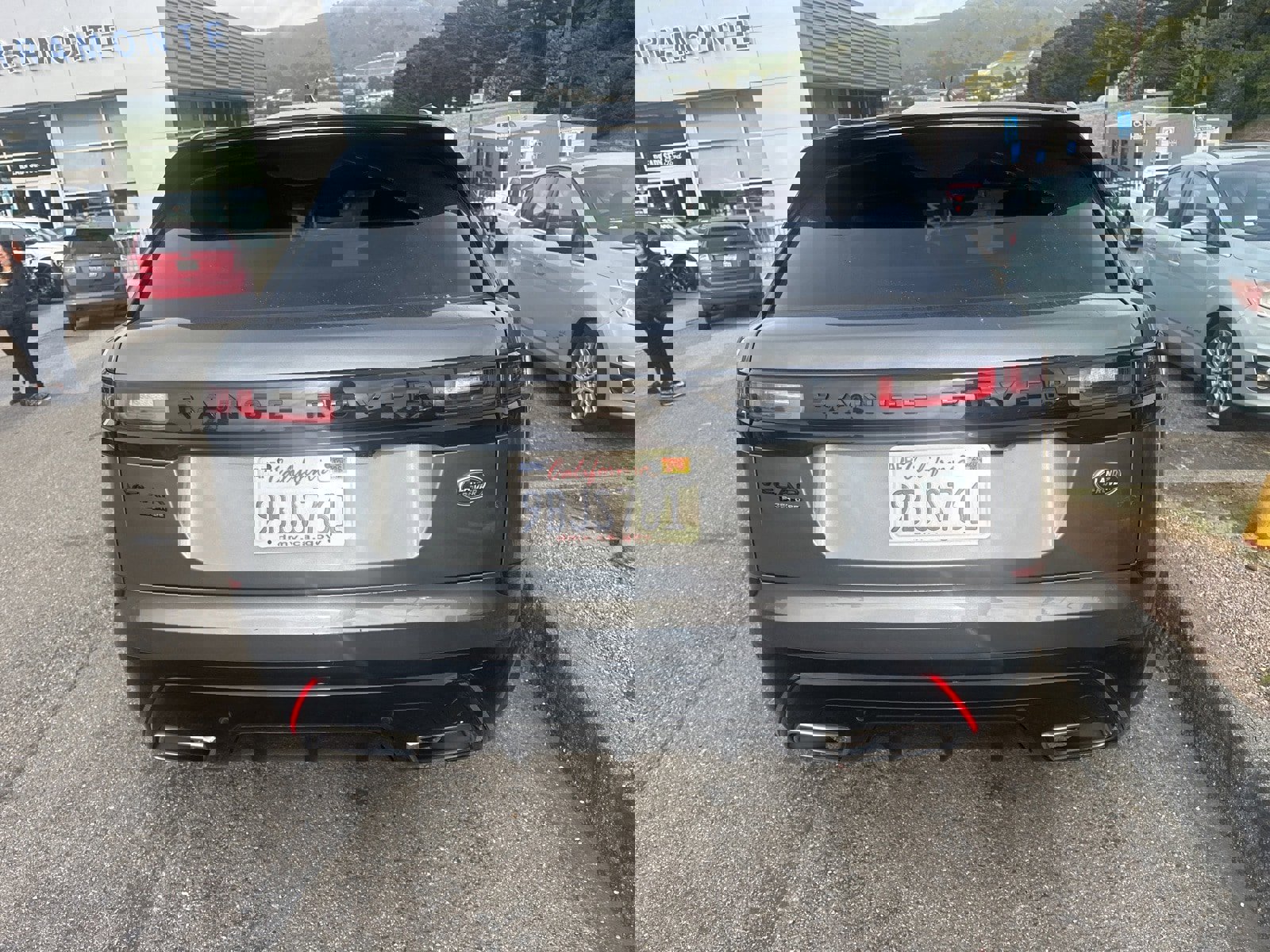 Used 2019 Land Rover Range Rover Velar R-Dynamic HSE image 5