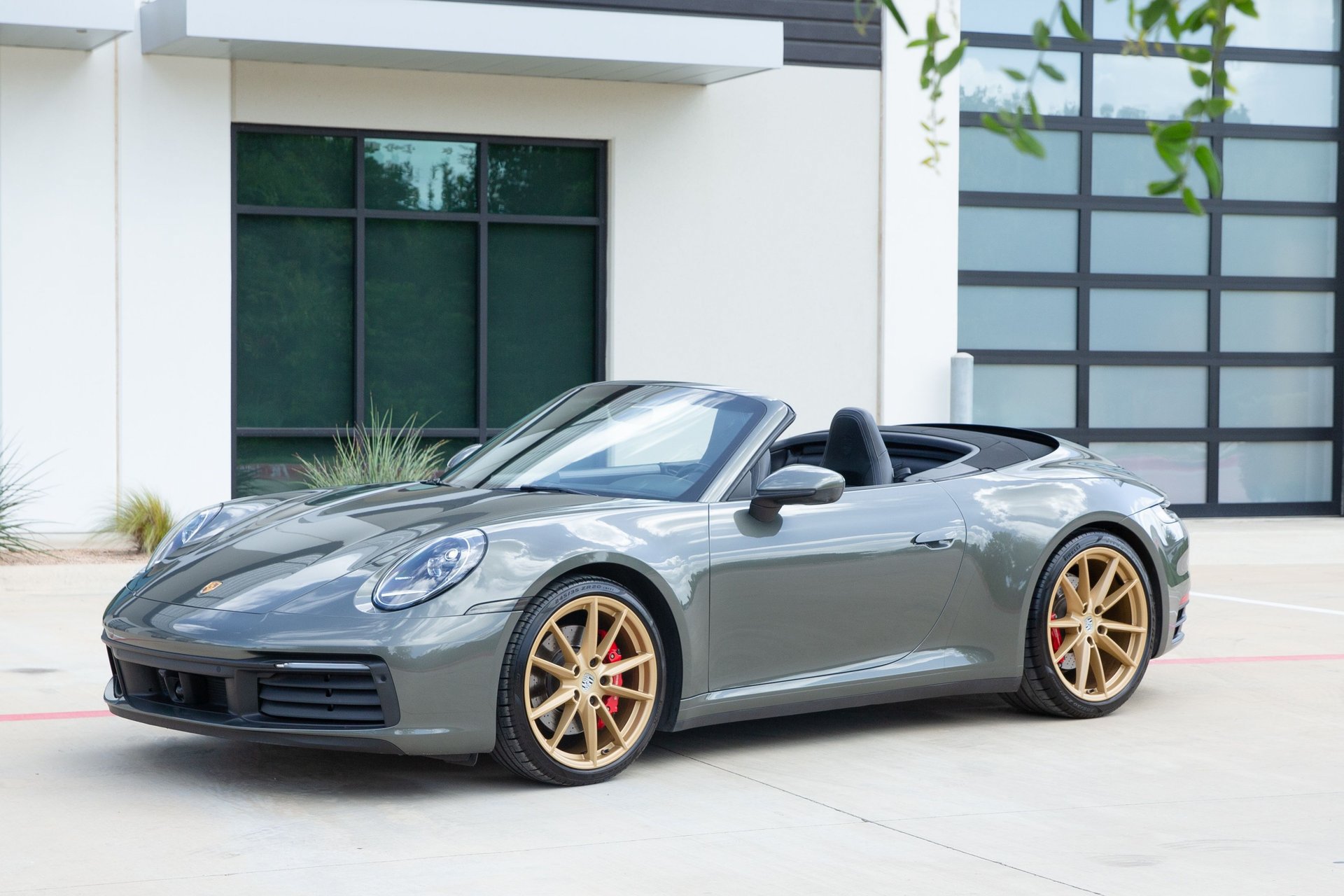 Used 2021 Porsche 911 Carrera S w/ Premium Package RWD video 1