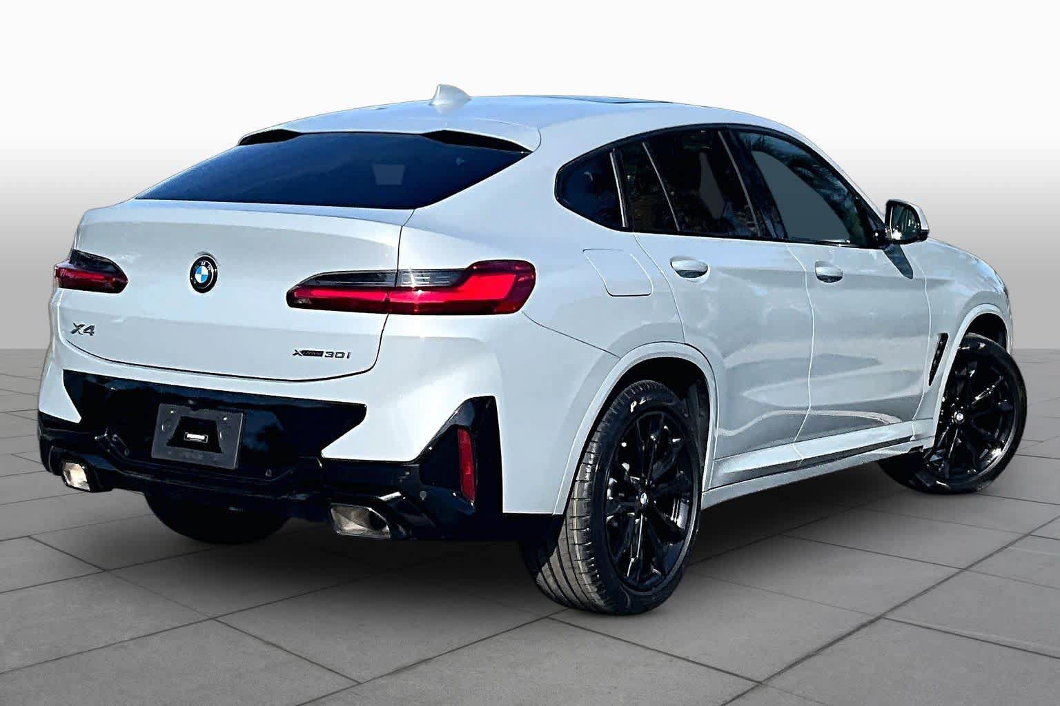 Used 2023 BMW X4 xDrive30i w/ M Sport Package AWD/4WD image 13