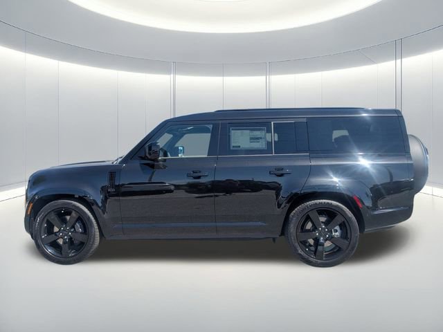 New 2026 Land Rover Defender 130 X-Dynamic SE image 2